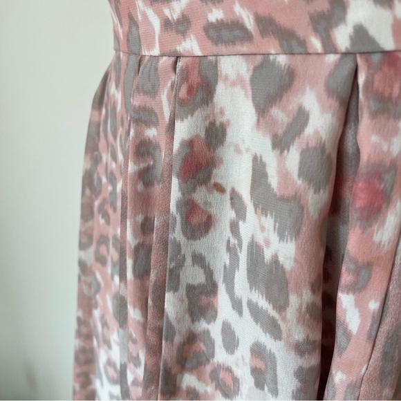 Parker Pink Multi Cougar Leopard Print Silk Pleated Mini PA061901CH Size 2 - Picture 8 of 9